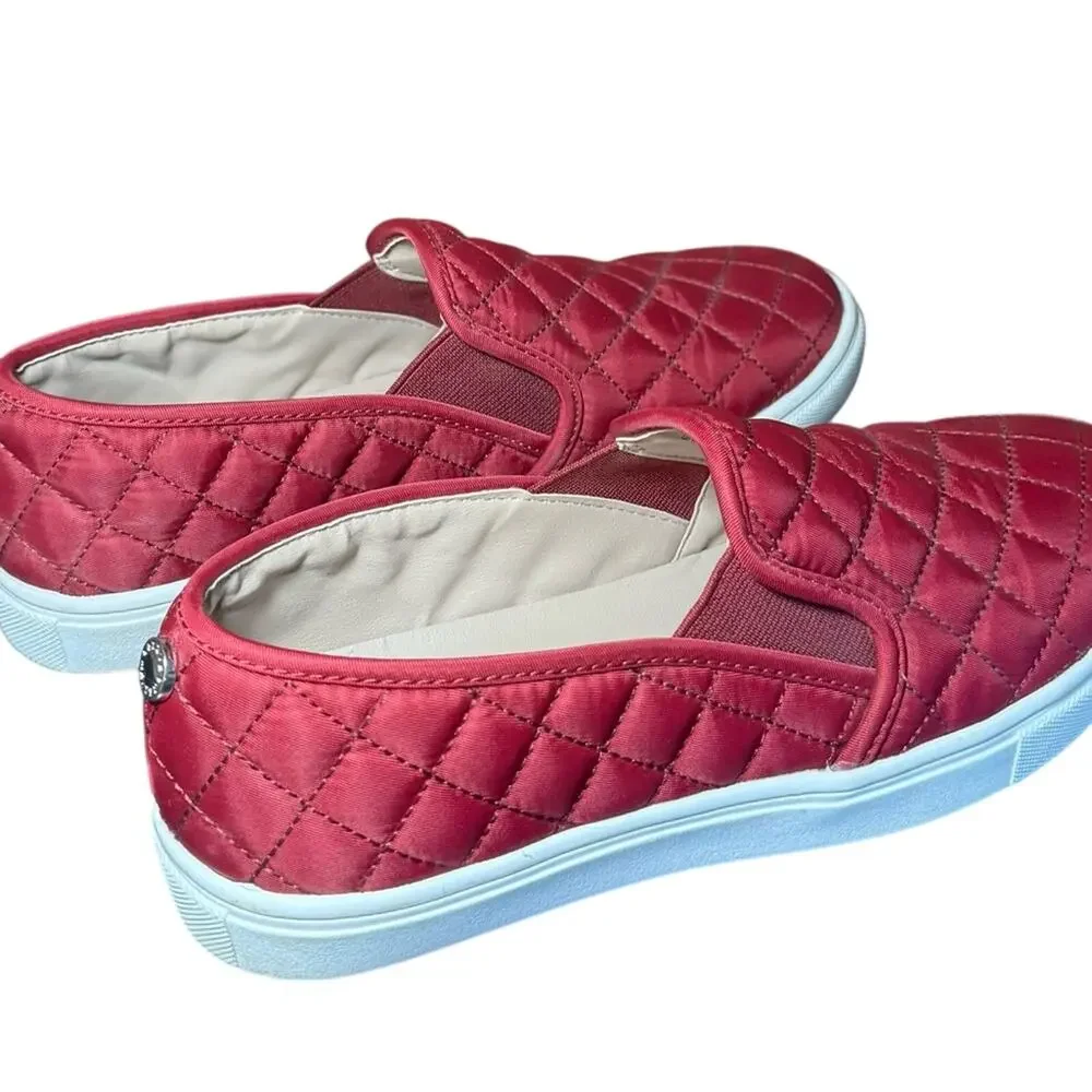 Steve Madden Ecentrcq Quilted Slip-On Sneakers Burgundy Size 6.5